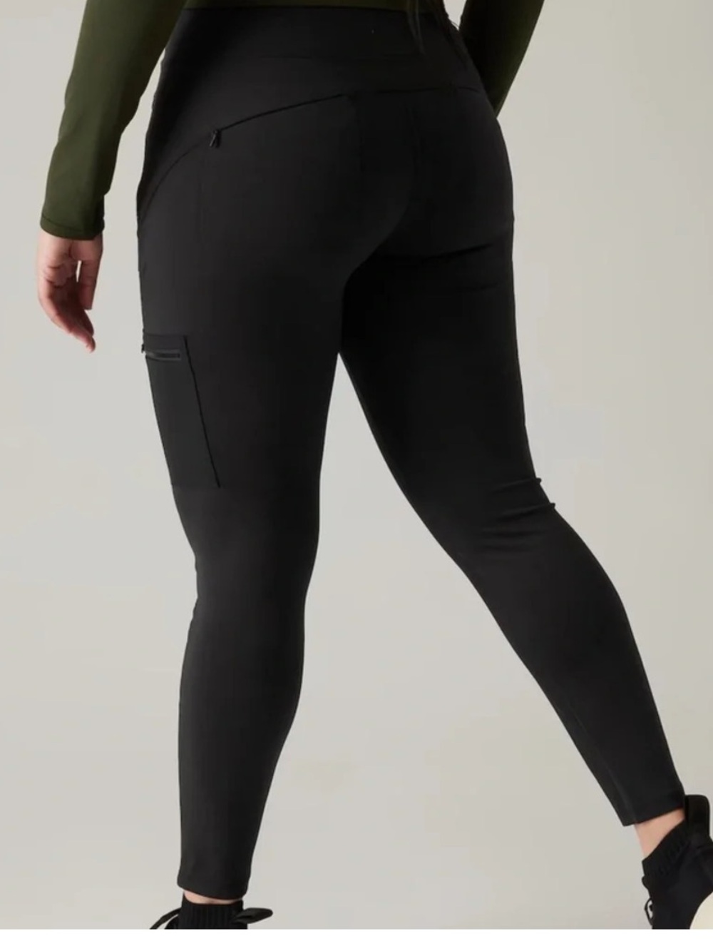 Athleta Black High-Rise Performance Leggings with Side cargo Pockets. Plus size